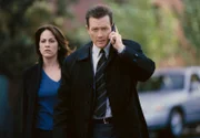 Monica Reyes (Annabeth Gish) und John Doggett (Robert Patrick)