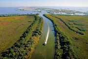 Traumrouten Amerikas Durch Louisiana entlang des Mississippi Das gewaltige Delta des Mississippi ist das Einfallstor in den Süden der USA.