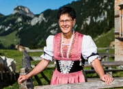 SRF bi de L&uuml;t Landfrauenk&uuml;che - Theresia Hollenstein, Br&uuml;lisau AI Folge 1 Theresia Hollenstein aus Br&uuml;llisau AI