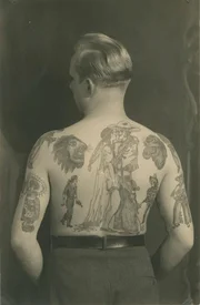 Historisch T&auml;towierer