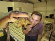 Eric in der Dinosaurier-Ausstellung.