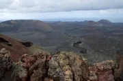 Im Nationalpark Timanfaya im Südosten von Lanzarote gibt es eine Vielzahl von Vulkankegeln.