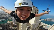Carmen, Davina und Shania (Foto) wollen mit Ziplining in den Tag starten. Über einen Kilometer lang ist die Strecke, man startet in 170 Meter Höhe und erreicht eine Geschwindigkeit von 80 km/h.
