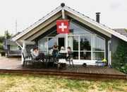 SRF bi de Lüt Familiensache Ferienzeit Folge 3 Besprechung der nächsten Szene beim Ferienhaus der Bernhards in Oster Hurup