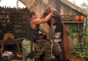 First (Wayne Brady, re.) will Teal'C (Christopher Judge, li.) ein für alle Mal beseitigen...