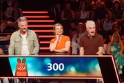 Team Maus spielt um 25.000 Euro für den guten Zweck: v.l.n.r. Jörg Pilawa, Teamkapitänin Annette Frier und Michael Mittermeier.