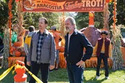 Timothy McGee (Sean Murray, l.); Alden Parker (Gary Cole, r.) Timothy McGee (Sean Murray, l.); Alden Parker (Gary Cole, r.)