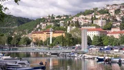 Innenstadt mit Fluss, Rijeka.