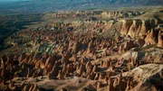 The Europe from above brings unseen aerial footage from above, with which they want to bring viewers closer to the most interesting European traditions, technological achievements and natural wonders.