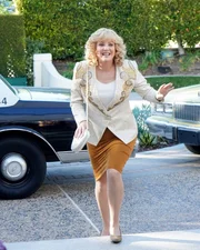 Beverly Goldberg (Wendi McLendon-Covey)