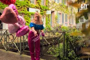 Lola Weippert ist als Liebes-Amor für „City of Love“ unterwegs.