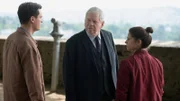 Teambesprechung am Tatort, v.li.: Jannik Mioducki als Alexander Witte, Rainer Hunold als Bernd Reuther, Anika Baumann als Julia Schröder