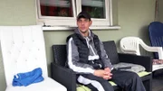 Pascal ist zurück in den Baracken und auf Arbeitssuche. Seit seinem letzten Job bei der Deutschen Bahn ist der 22-Jährige arbeitslos.