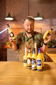 Eierlik&ouml;r ist eine kultige Kalorienbombe. Sebastian Lege zeigt, was in dem Klassiker steckt.