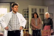 Bayerisches Fernsehen DAHOAM IS DAHOAM, FOLGE 948, "Der WG-Geist", am Montag um 19:45 Uhr. Roland fragt sich, ob es in seiner Wohnung spukt. Von links: Roland Bamberger (Horst Kummeth), Monika Vogl (Christine Reimer) und Theresa Brunner (Ursula Erber).