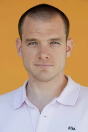 Thomas Feist (Hugo Behringer).