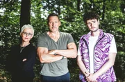 Die Jury der "Motorsägen Masters" (v.l.n.r.): Sylvia Itzen, Ralf Moeller und Tim Bengel.
