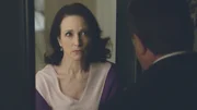 Als Frank (Tom Selleck, r.) erfährt, dass auf New Yorks Straßen mit einer neuen Art von Heroin gedealt wird, sucht er Kelly Peterson (Bebe Neuwirth, l.) auf. Mit ihren weitreichenden Verbindungen hofft er, den Vertrieb der Drogen schnell stoppen zu können ...
