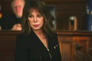 Law & Order: Special Victims Unit "Sick" Marlo Thomas (Judge Clark)