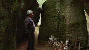 Gerhard Heininger zeigt uns einen ganz besonderen Ort - eine natürlich entstandene Kirche aus Granit.
