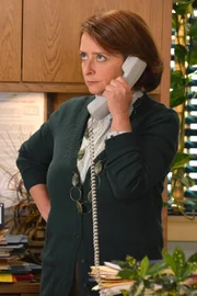 Principal Barker (Rachel Dratch)