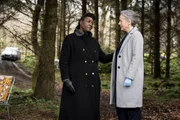 Ungewöhnlich für Ellis (Sharon D Clarke, l.): Kollegin DCI Val Cotton (Amanda Drew, r.) freut sich über die aus London gesandte Unterstützung.