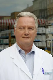 Christian Hoening als Werner Kuhnert.