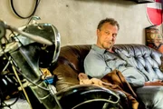 Tobi (Matthias Komm) beschließt eine Auszeit zu nehmen.