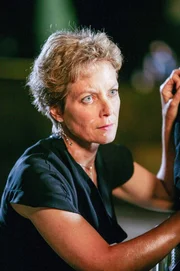 Cecile Rattenbury (Jenny Seagrove).
