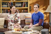 Sheldon (Jim Parsons, r.) ist entsetzt: Hat seine Mutter (Laurie Metcalf, l.) tatsächliche eine Nacht mit Leonards Vater verbracht?