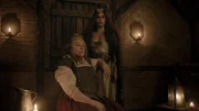 L-R: Thomasin 'The Butcher' WHITE (Kathy Bates) und Scathach (Lady Gaga).