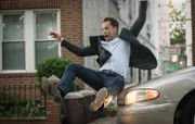 Ein ehemaliger Bombenleger wird nach sechs Jahren plötzlich wieder aktiv. Auf der Jagd nach einem Verdächtigen, begibt sich Holmes (Jonny Lee Miller) auf den Straßen New York Citys selbst in Gefahr ...
