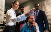 Watson (Lucy Liu, l.) und das NYPD (Jon Michael Hill, hinten; Zachary Knighton, vorne; Curtiss Cook, r.) suchen nach einer vermissten Frau, die offenbar entführt wurde. Aber nichts ist, wie es scheint ...