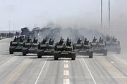Die Nato - Alte Freunde, neue Fronten. Das grösste Militärbündnis der Welt wurde nach den verheerenden Erfahrungen des zweiten Weltkriegs gegründet.
