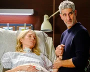 Elizabeth Mitchell (Dannie Miller), Michael B. Silver (Elias Miller).