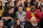 (v.l.n.r.) Logan #2 (Geoff Stults); Dave Johnson (Max Greenfield); Calvin Butler (Cedric the Entertainer)