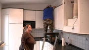 Der Abbau ihrer neuen Küche bringt Tanja und Willy an ihre Grenzen.