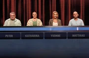 ARD GEFRAGT - GEJAGT FOLGE 909, "Alexander Bommes präsentiert beliebtes Quizformat", am Montag (09.09.25) um 18:00 Uhr im ERSTEN. Aufzeichnung zum ARD-Quiz „Gefragt-Gejagt“  Die Kandidaten (v.l.n.r. am Panel): Peter Geller, Katharina Schwerke, Yvonne Fritz, Matthias Bischoff