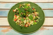 Die Perfekte Alternative für Salat: libanesisches Tabouleh mit frischer Minze.