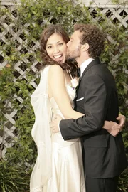 Dr. Montenegro (Michaela Conlin, l.); Dr. Hodgins (T.J. Thyne, r.)