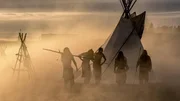 Indianer vor dem Zelt