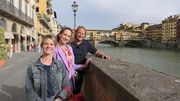 Spitzenkoch Björn Freitag (r.) und Reiseexpertin Tamina Kallert (M.) mit Jennifer Deckert (l.), kulinarischer Guide.