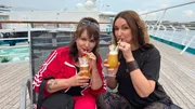 Antje (l.) und Hanka Rackwitz +++ Die Verwendung des sendungsbezogenen Materials ist nur mit dem Hinweis und Verlinkung auf RTL+ gestattet. +++
