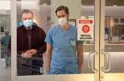 Dr. Max Goodwin (Ryan Eggold, r.)