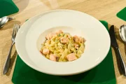 Leibgericht: Tagliatelle mit gebratenem Lachsfilet und Weißwein-Sahnesauce von Michel Ulbricht