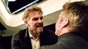 Barry Atsma (Gabriel Fenger), Tobias Moretti (Quirin Sydow) in 'Bad Banks'.