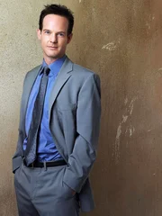 Lt. Randall Disher (Jason Gray-Stanford)