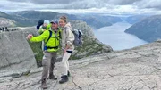 Bergsteigen mit Aussicht - in Norwegen locken beeindruckende Landschaften.