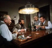 v.li.: Karl Bockerer (Karl Merkatz), Dr. Rosenblatt (Heinz Marecek), Sabine Bockerer (Ida Krottendorf), Hatzinger (Alfred Böhm).
