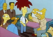 Grandpa verlangt vom Bürgermeisterkandidaten Bob, dass er sich um die Alten kümmert.